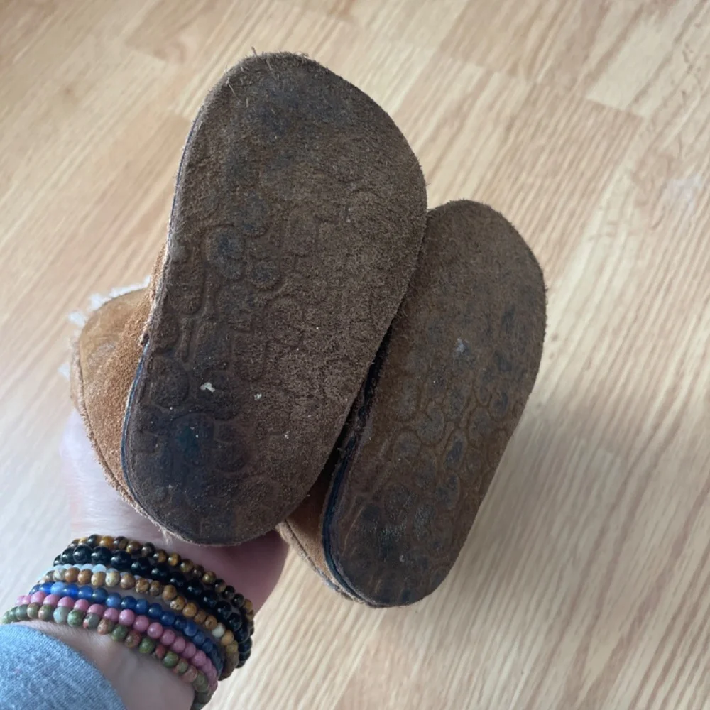Toddler Ugg Faux Fur Lined Tan / Light Brown Boots Size Small - Picture 7 of 9
